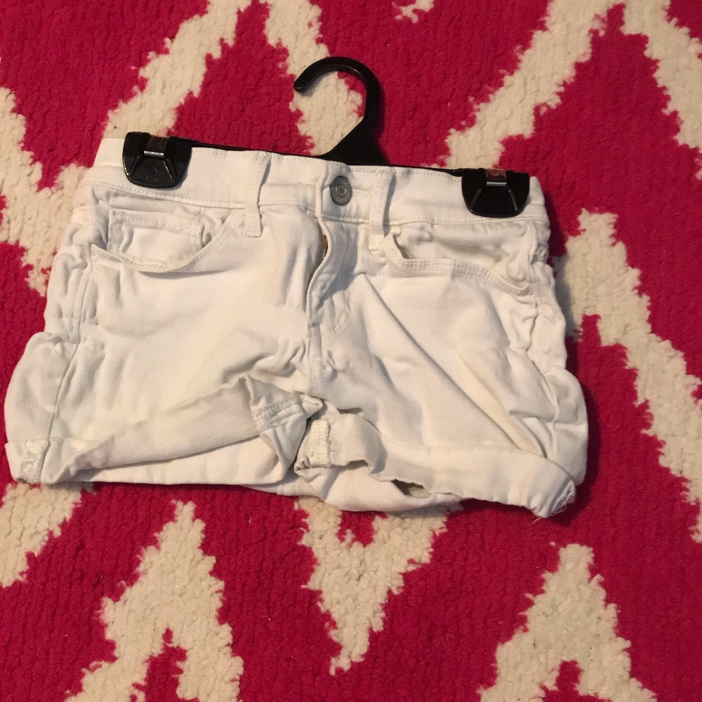 white old navy shorts